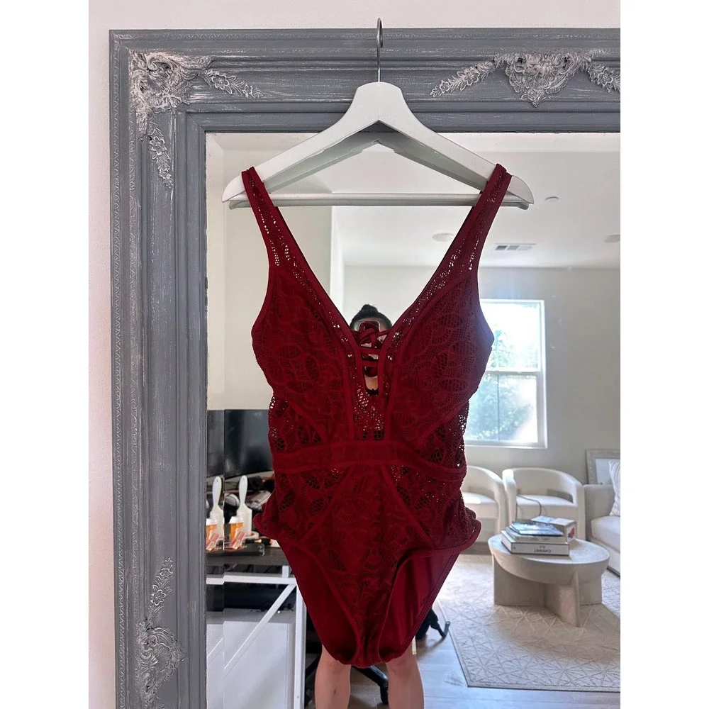 BECCA by Rebecca Virtue Crochet Plunge Neck One Piece Keyhole Swimsuit Maroon S